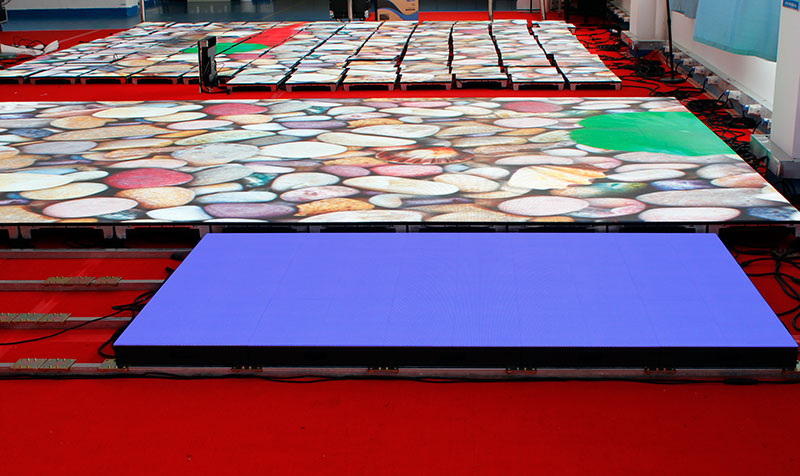 ¿Cómo elijo una fábrica de piso LED confiable?