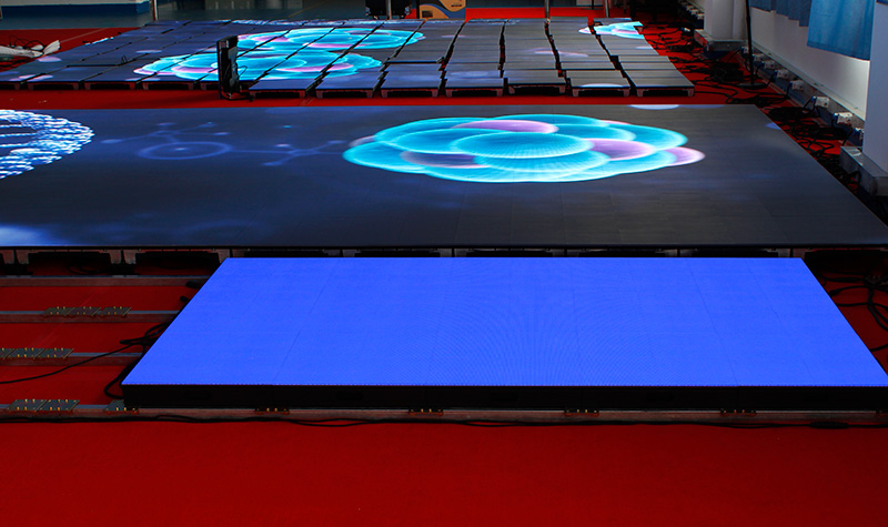 ¿Cómo responden los pisos LED del sensor al tacto o al movimiento?